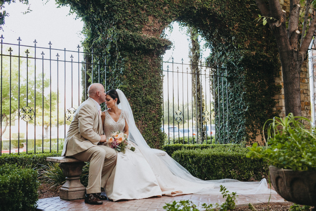 MATT + BECKY - First Look & Romantics-1028